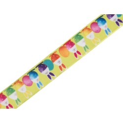 Cinta conejos en fiesta verde